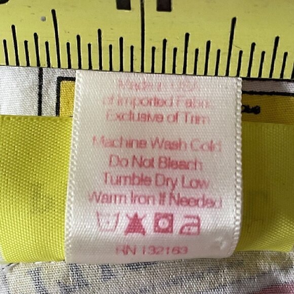 Playbill Short Sleeve Button Up V-Neck Shirt Pattern Of Playbills Women’s M - Picture 13 of 13